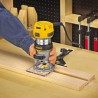 Dewalt D26200 Dewalt Ρούτερ με Σταθερή Βάση 8mm 900W 1.9Kg 